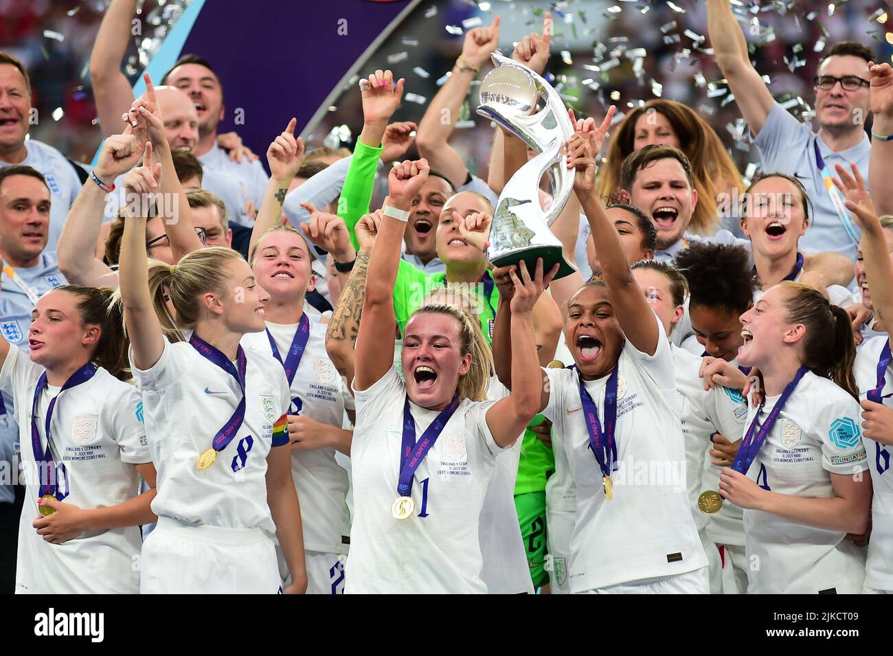 London, UK. 31st July, 2022. London, England, July 31st 2022: England players celebrate winning Euro22 during the UEFA Womens Euro 2022 Final football match between England and Germany at Wembley Stadium, England. (Kevin Hodgson /SPP) Credit: SPP Sport Press Photo. /Alamy Live News Stock Photo
