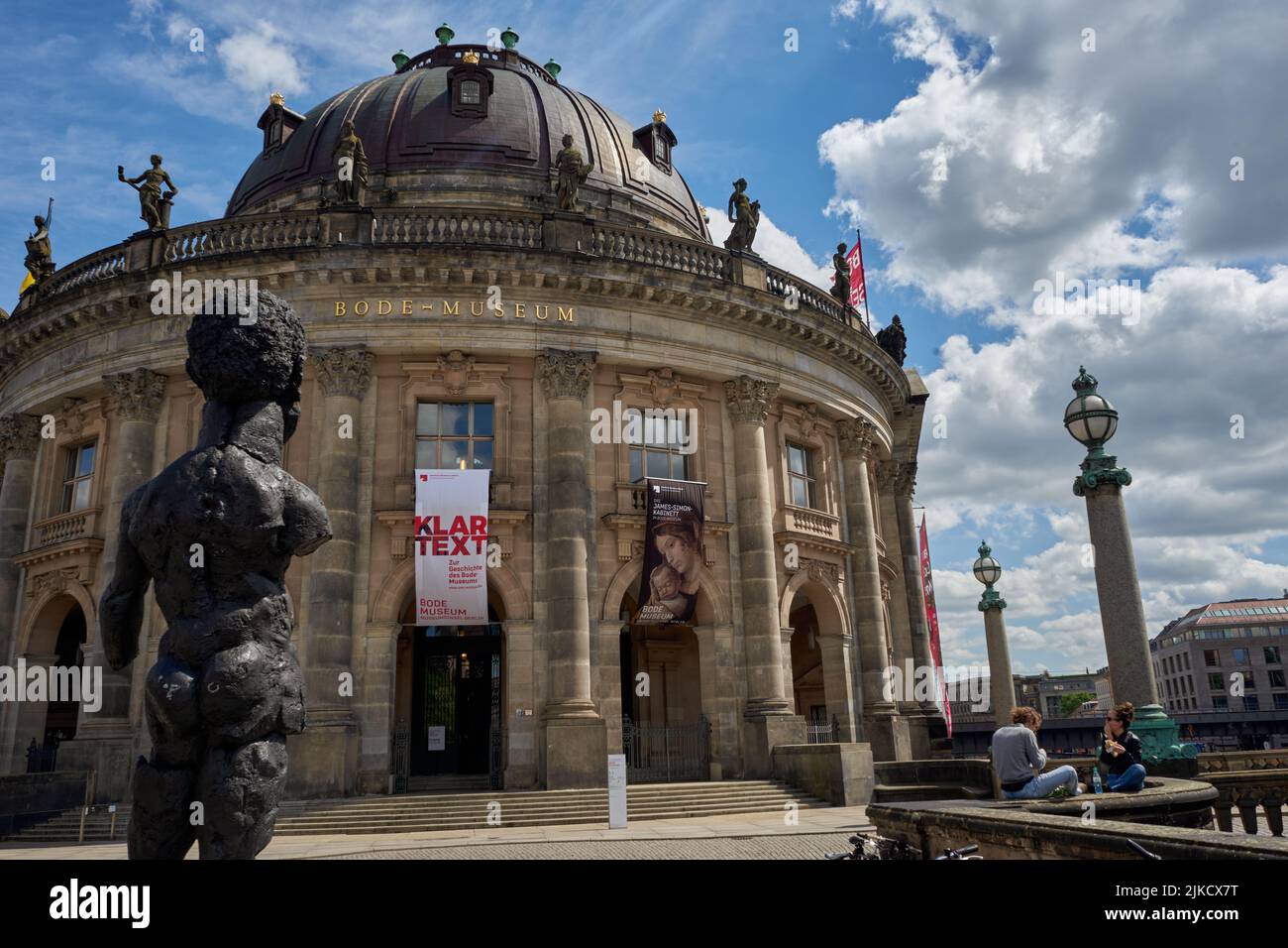 Bode-Museum, vorne die Skulptur Hektor von Markus Lüpertz, Museumsinsel, Berlin, Deutschland, Europa Stock Photo