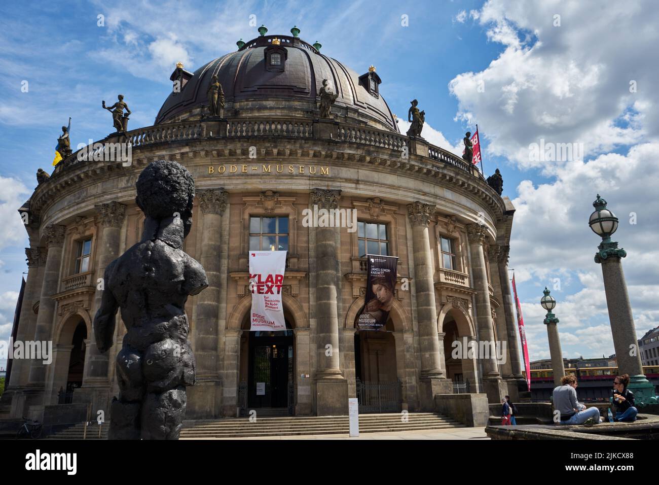 Bode-Museum, vorne die Skulptur Hektor von Markus Lüpertz, Museumsinsel, Berlin, Deutschland, Europa Stock Photo