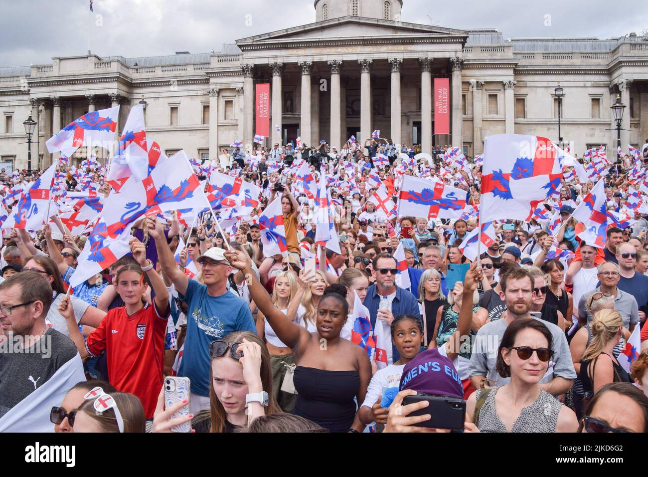 London, UK. 01st Aug, 2022. Supporters wave England flags during the Women's Euro 2022 special event in Trafalgar Square. Thousands of people gathered to celebrate the England team, known as the Lionesses, winning Women's Euro 2022 soccer tournament. England beat Germany 2-1. (Photo by Vuk Valcic/SOPA Images/Sipa USA) Credit: Sipa USA/Alamy Live News Stock Photo