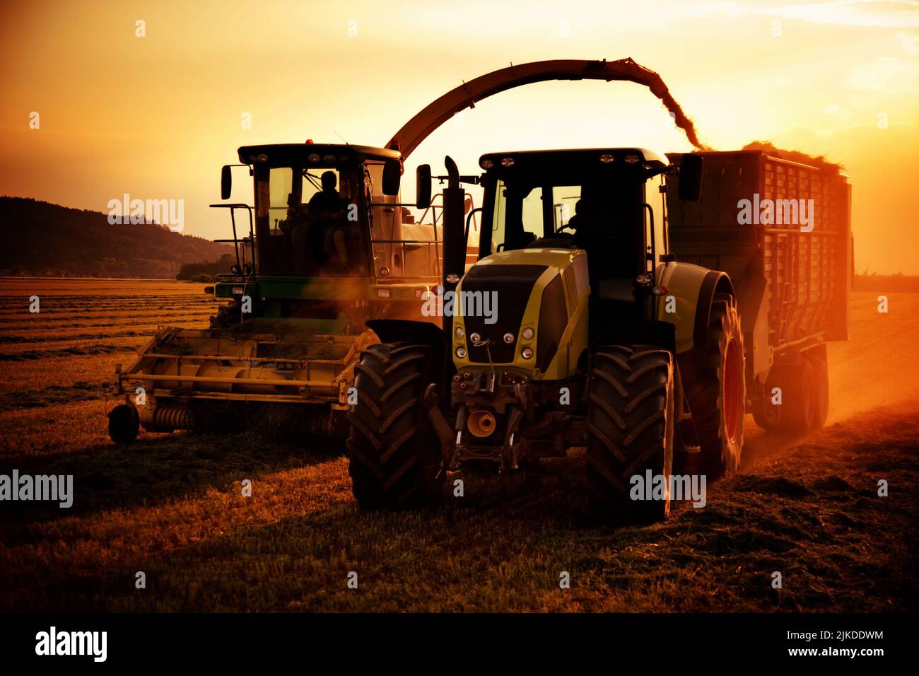 Трактор сельскохозяйство ферма. Колея трактор claas atlas 430. Трактор беларус 3522. Трактор john deere 5075e. Трактор massey ferguson.