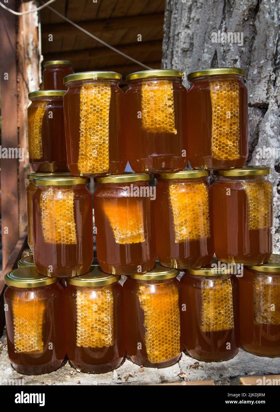 Cut Comb Honey Containers: Perfect For Comb Honey & Displaying Honeycombs