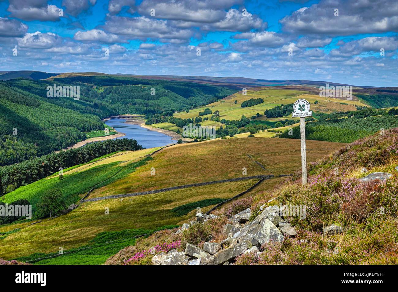 Signpost above Ladybower reservoir seen from above, from Derwent Edge, Peak District National park, Derbyshire, UK Stock Photo