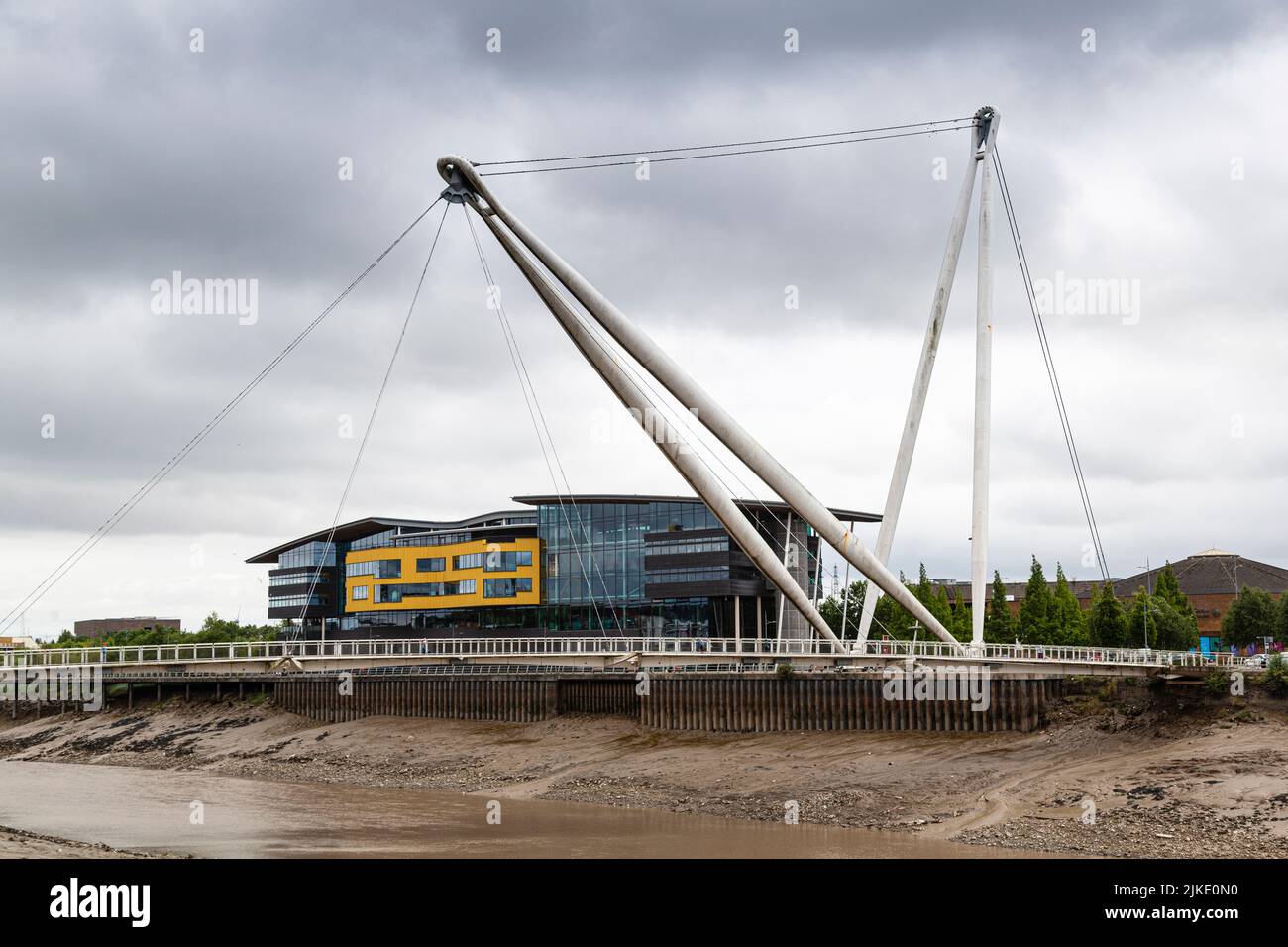 The Newport City Footbridge, and University building, Newport, Monmouthshire, South Wales, UK. Stock Photo