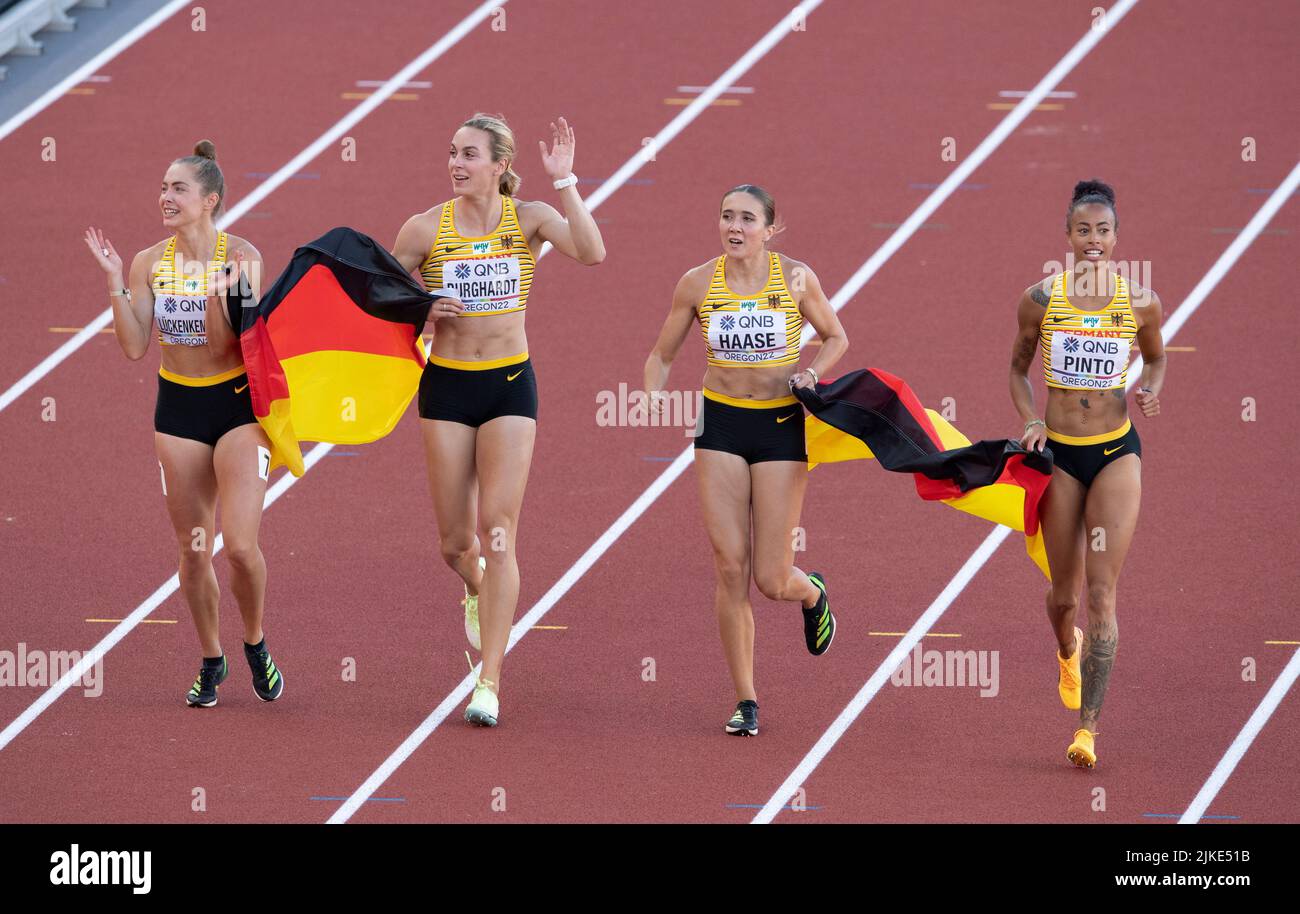 Gina Luckenkemper, Alexandra Burghardt, Rebekka Haase and Tatjana Pinto