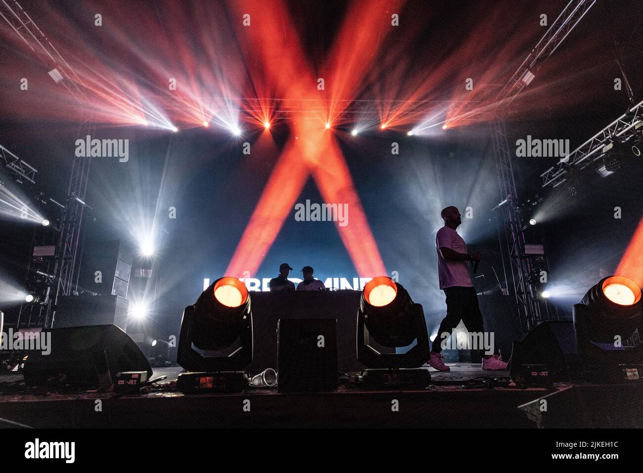 Hybrid minds dj hires stock photography and images Alamy