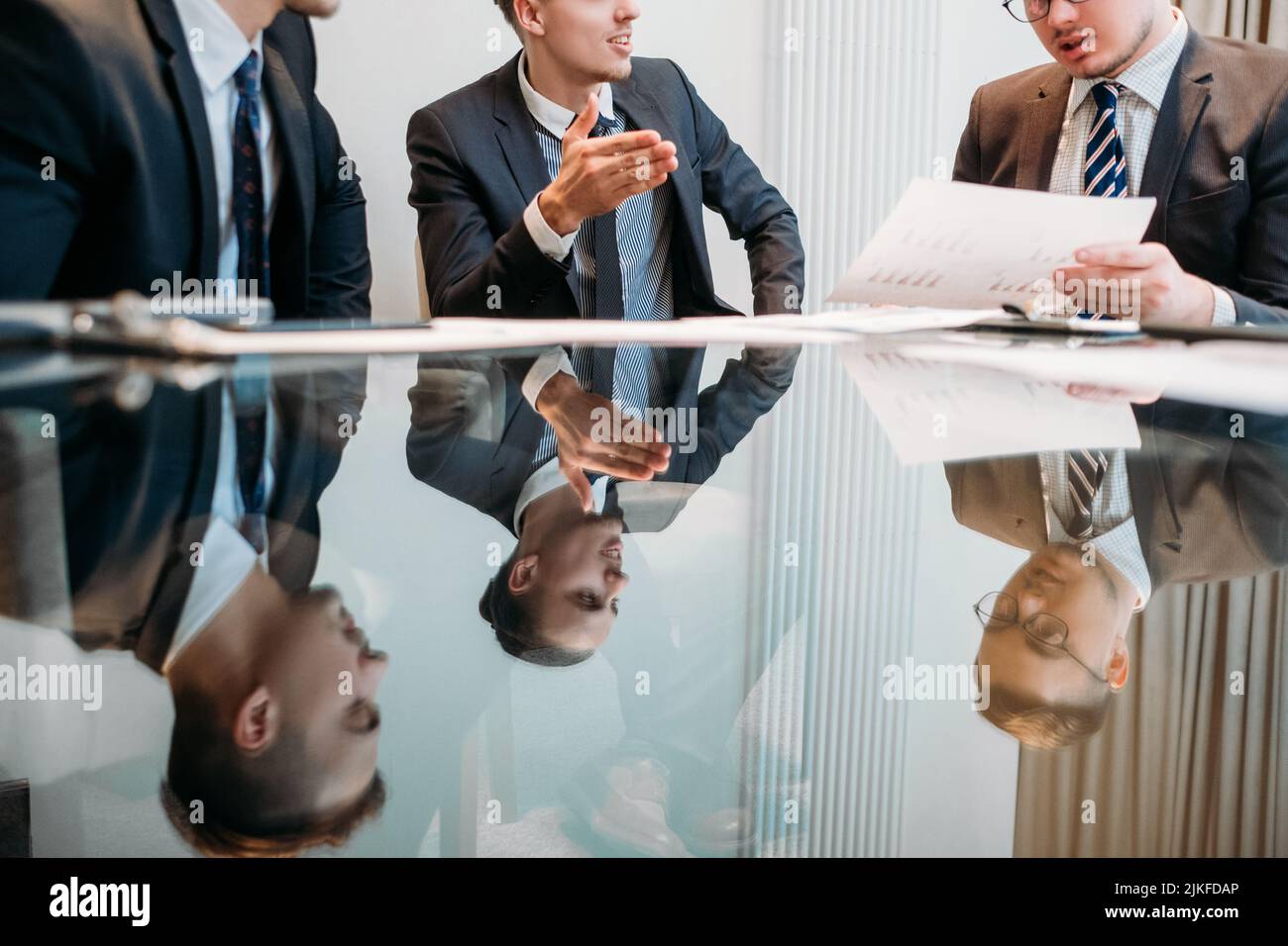 Marketing to men hires stock photography and images Alamy