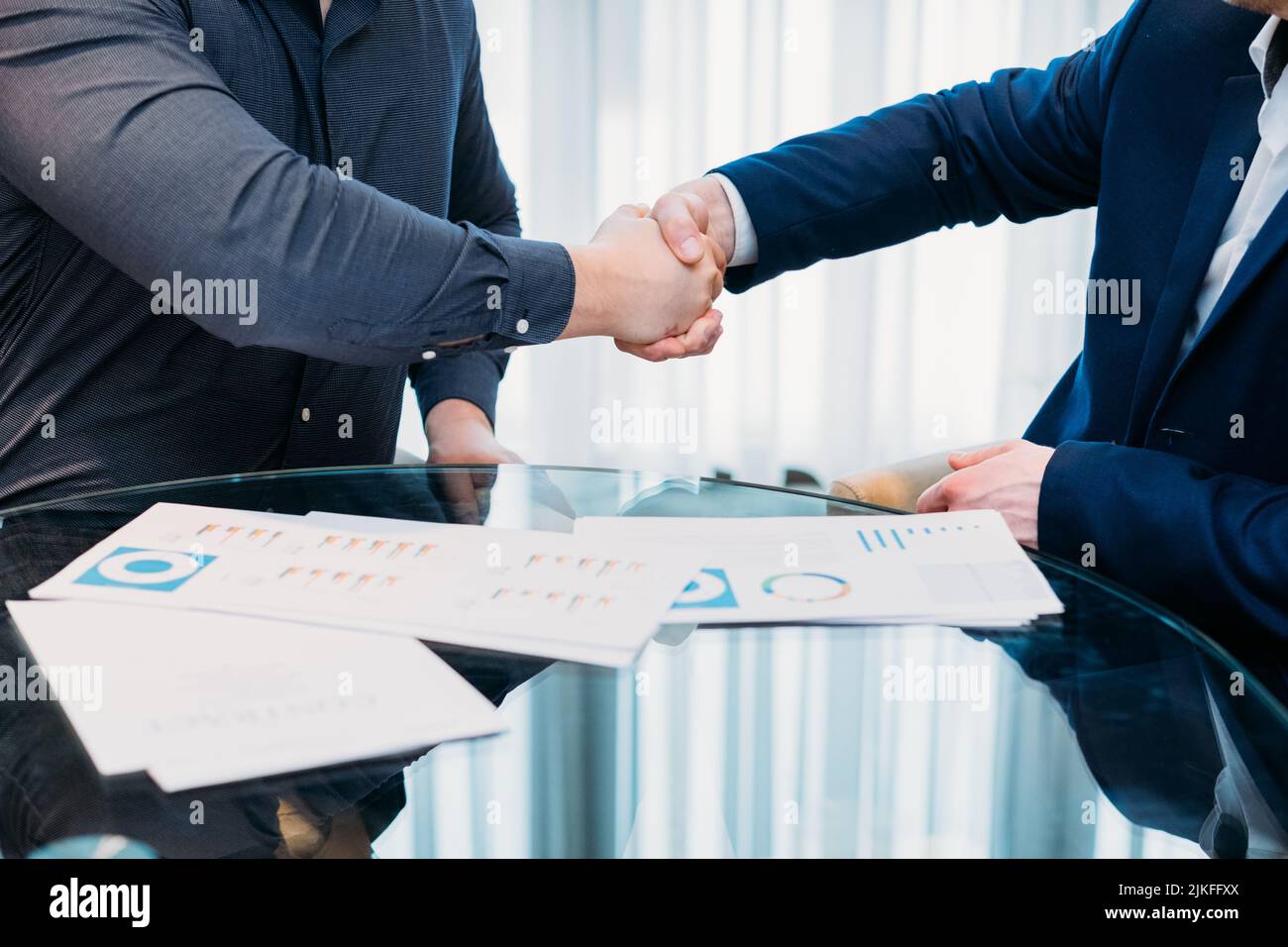close seal deal business partner shaking hands Stock Photo Alamy