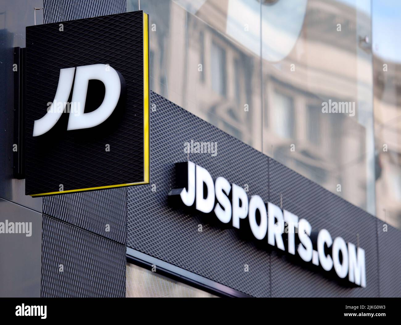 File photo dated 06/01/16 of a shop sign for JD Sports in central London. The company has hired former B&Q executive Regis Schultz as its new boss following the sportswear company's boardroom overhaul. The retail group named Mr Schultz as chief executive a month after appointing a new chairman following the abrupt exit of long-standing former executive chairman Peter Cowgill. Issue date: Tuesday August 2, 2022. Stock Photo