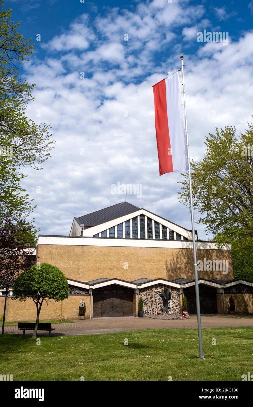 10.05.2021, Germany, Lower Saxony, Hanover - Building of the Polish Catholic Mission. 00A210510D227CAROEX.JPG [MODEL RELEASE: NOT APPLICABLE, PROPERTY Stock Photo