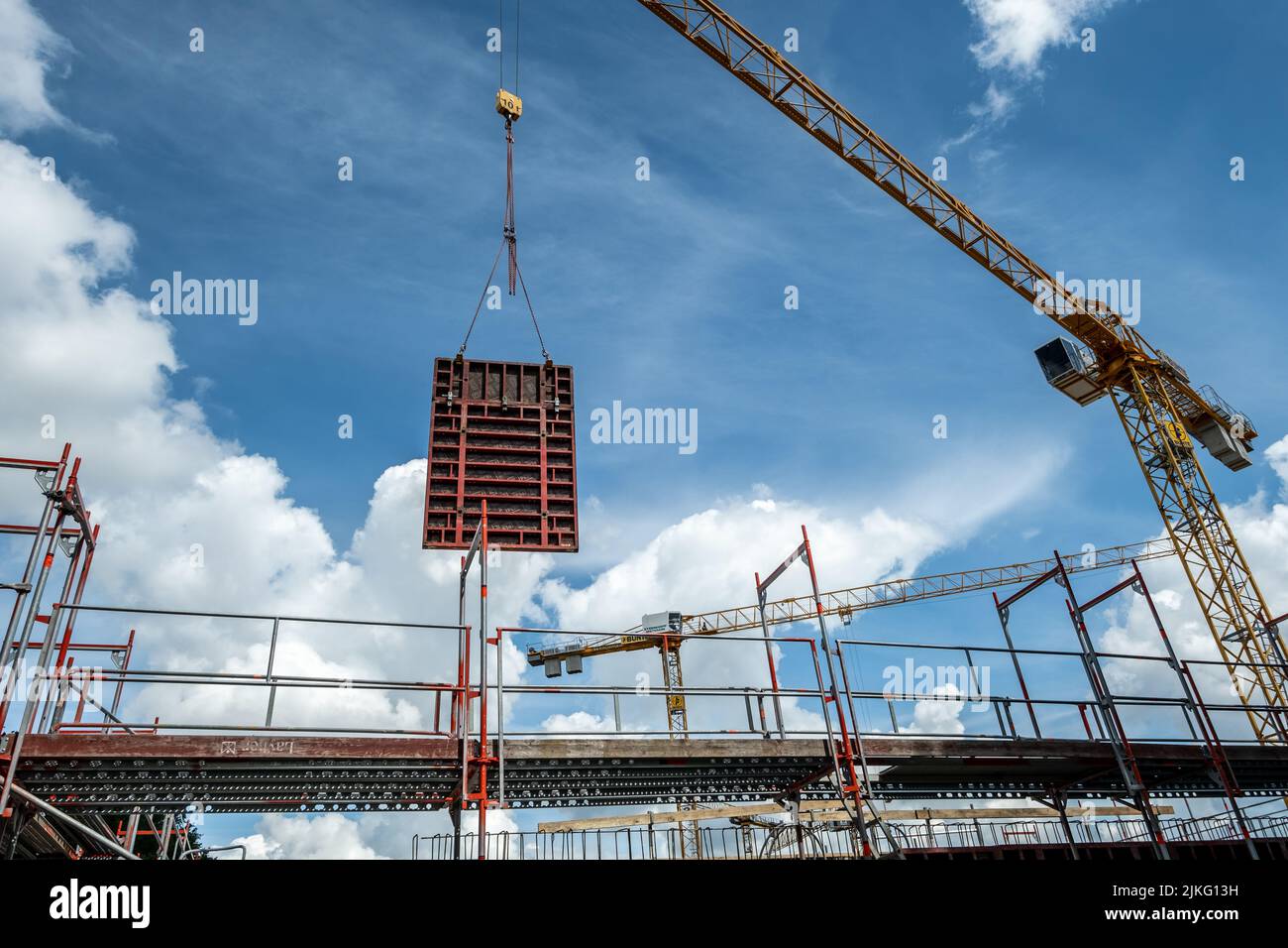 03.08.2021, Germany, Bremen, Bremen - Construction site for a housing estate. 00A210803D048CAROEX.JPG [MODEL RELEASE: NOT APPLICABLE, PROPERTY RELEASE Stock Photo
