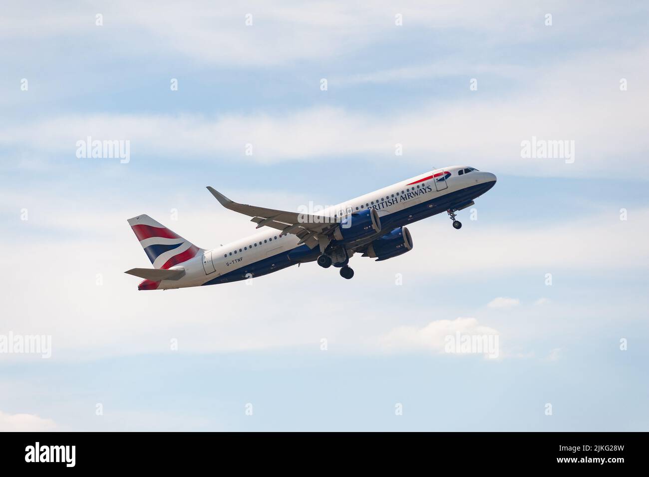 03.06.2022, Germany, Berlin, Berlin - Europe - A British Airways Airbus A320 Neo passenger aircraft with registration G-TTNF taking off from Berlin Br Stock Photo