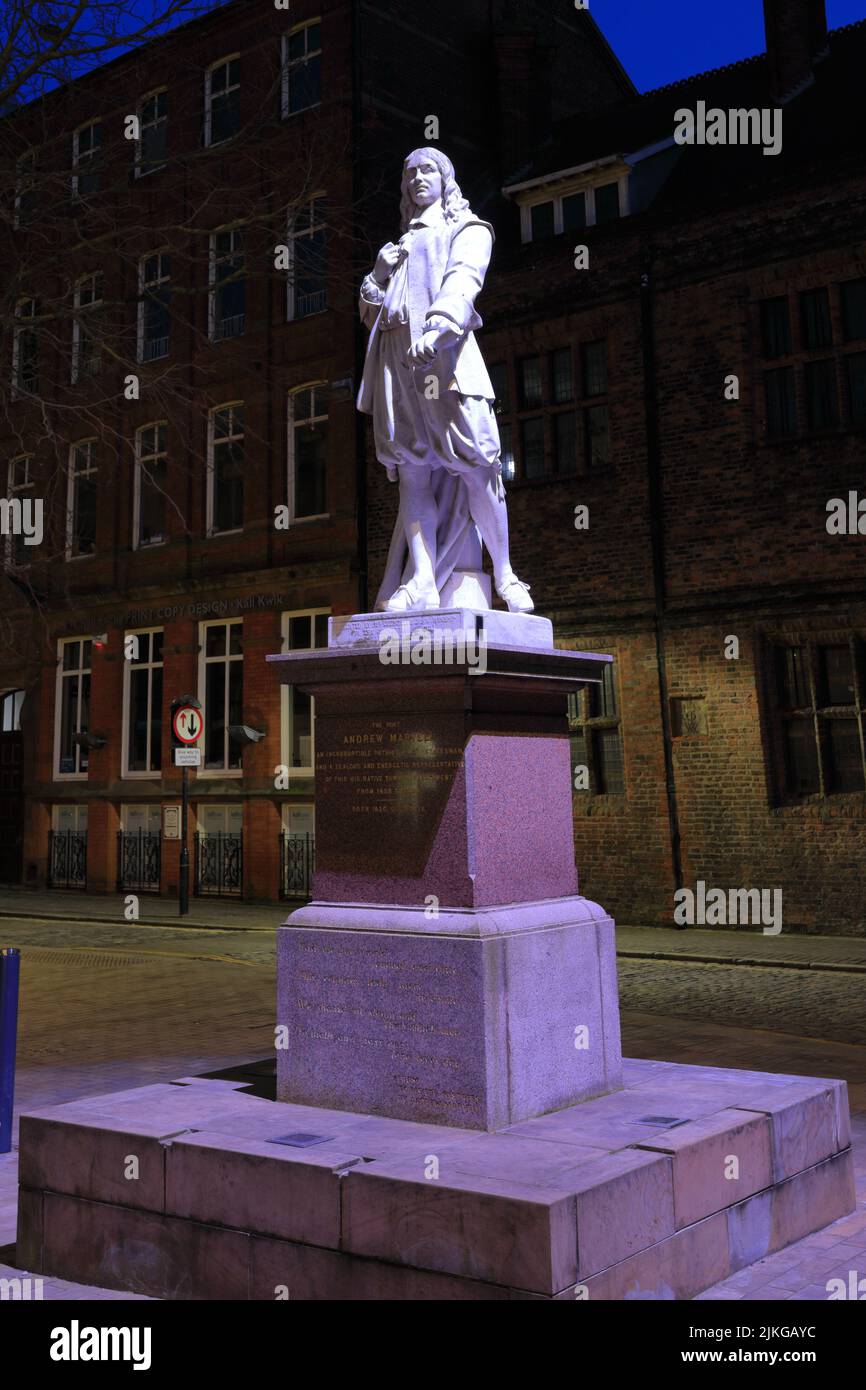 Andrew Marvel Statue, Fish Street, Kingston-upon-Hull, East Riding of Yorkshire, Humberside, England, UK Stock Photo
