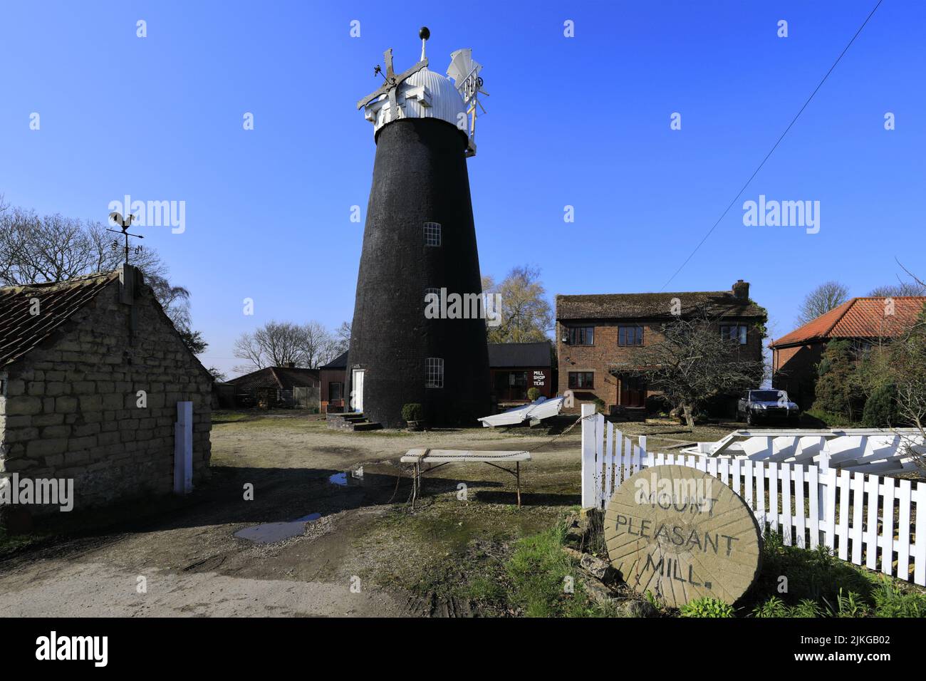 Mount Pleasant Mill, Kirton in Lindsey on the North Cliff Road, North Lincolnshire, England, UK Stock Photo