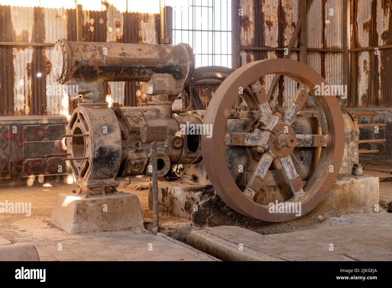 Large compressors at the Salitrera Santa Laura saltpeter plant.  Humberstone, Chile. Stock Photo