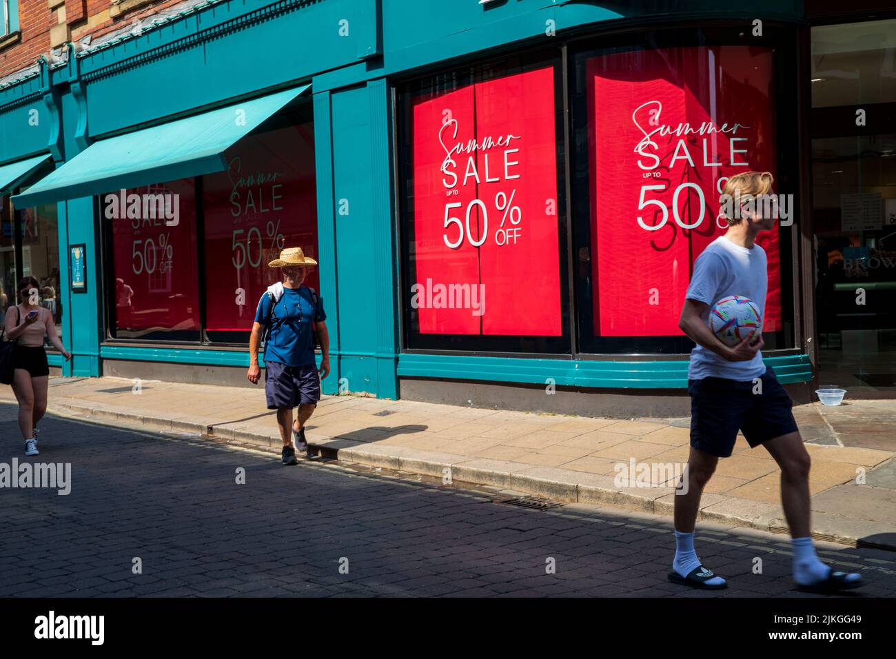 York City Centre during the Heatwave.  Summer Heatwave in York. A new UK record temperature, of 40.3C was set during the day in Lincolnshire . York,  2022, UK. Stock Photo