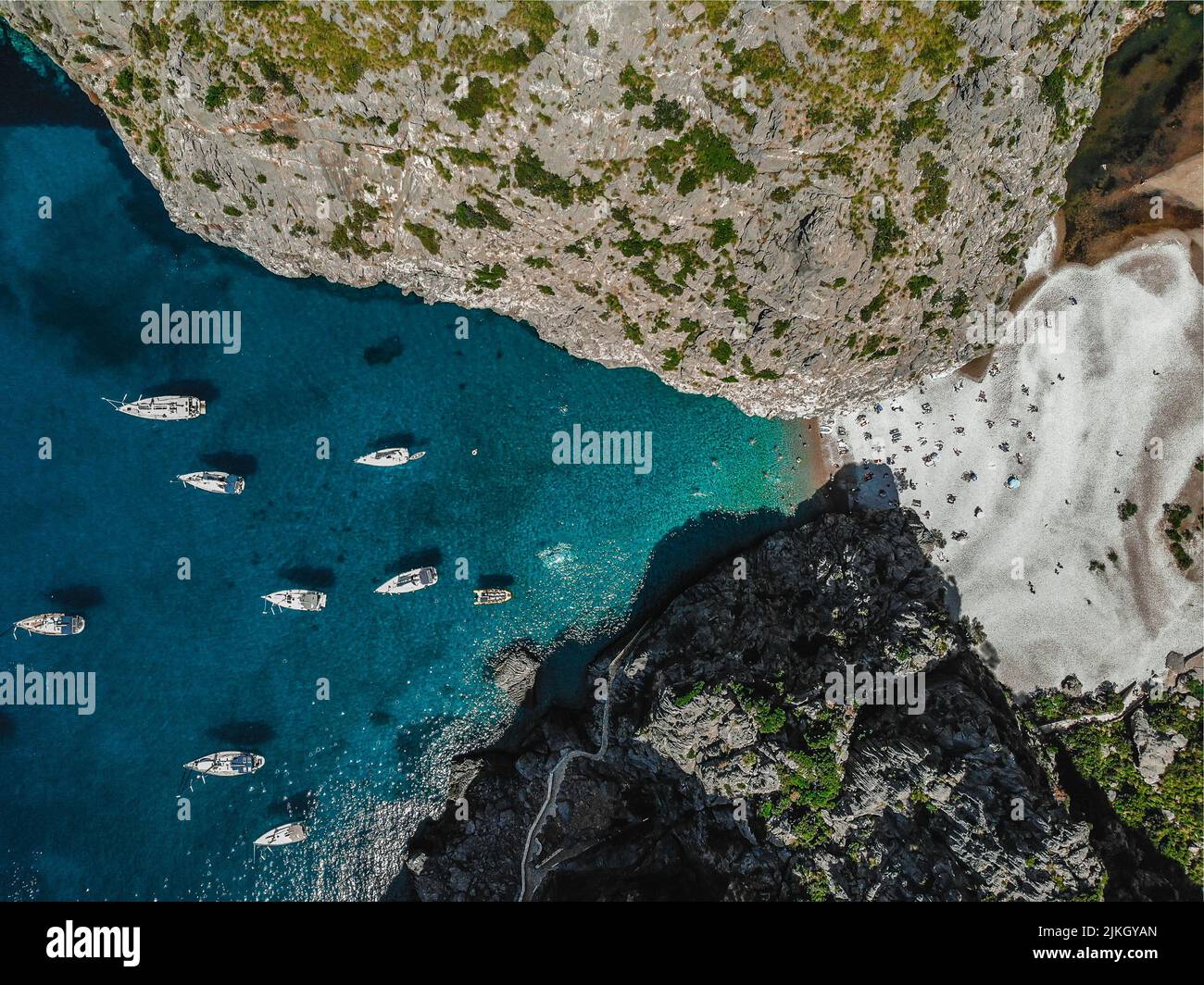 Boats drone view hi-res stock photography and images - Alamy