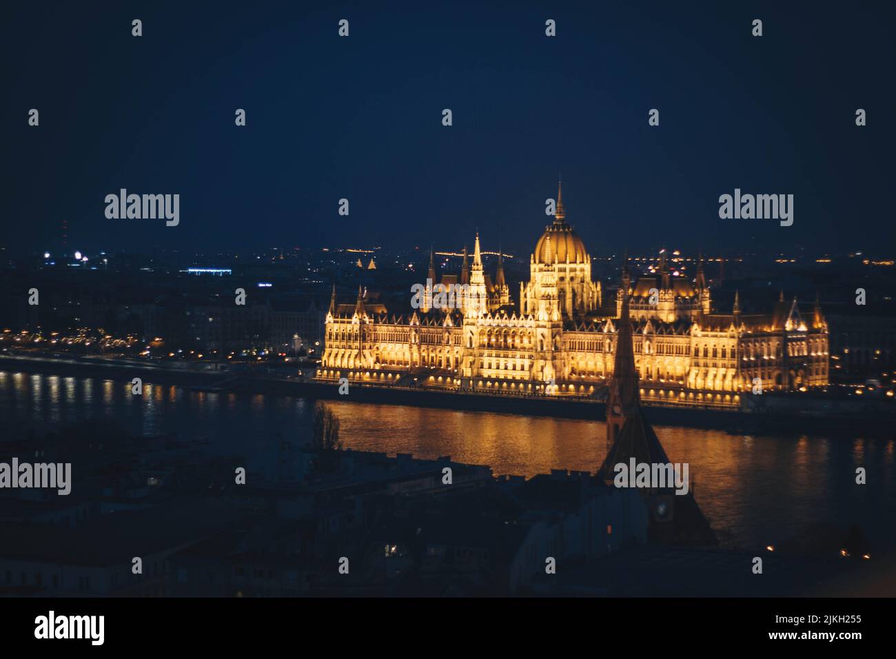 Hungarian parliament night view hi-res stock photography and images - Alamy