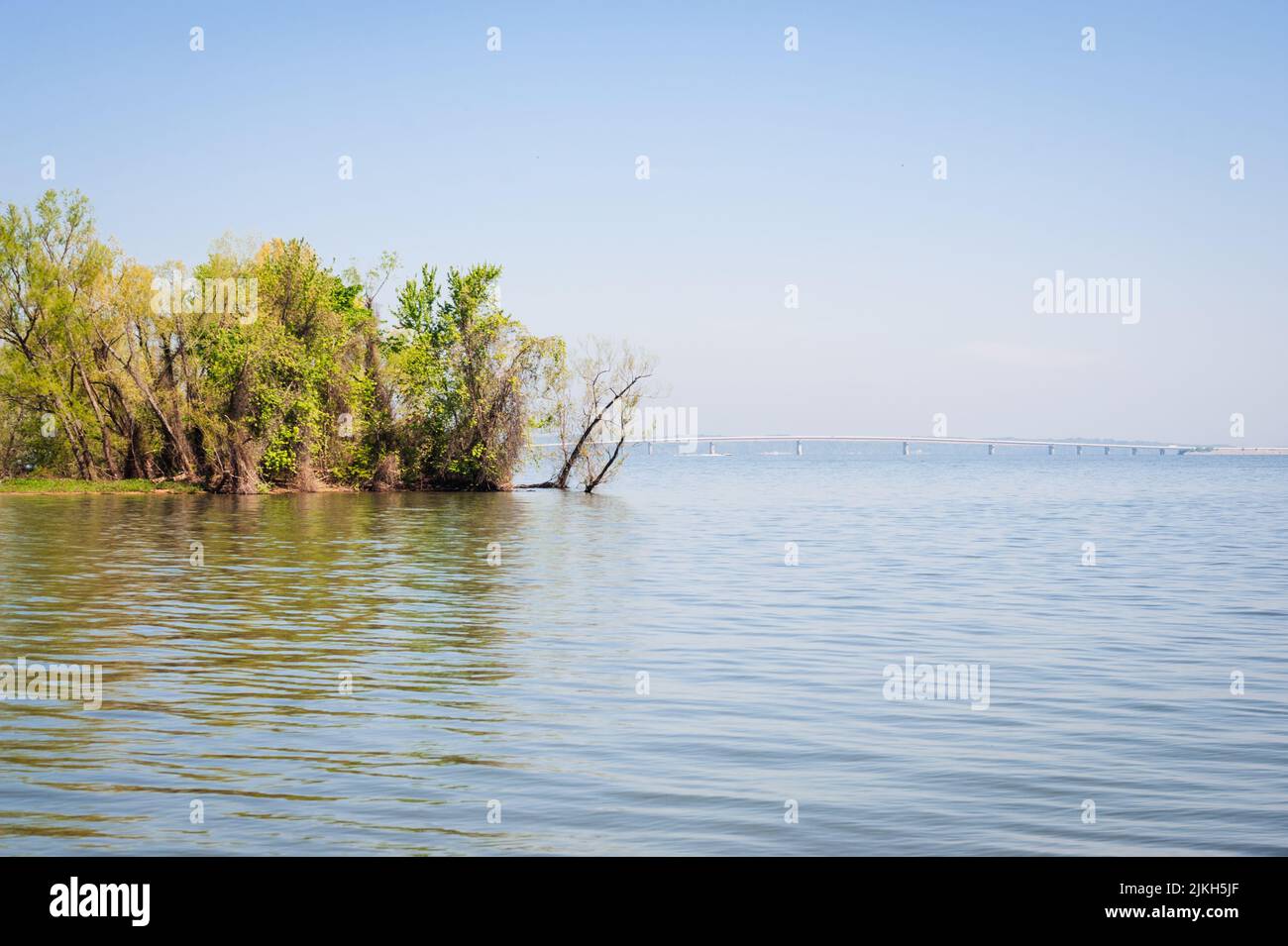 A scenery of Paris in Tennessee at the Land Between the Lakes National
