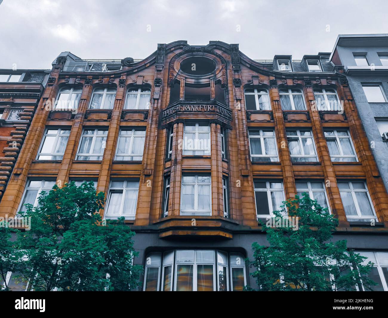 Outside building exterior shot hi-res stock photography and images - Alamy