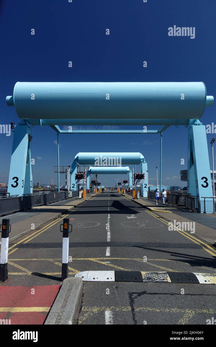 Lock Gates and lift bridge, Cardiff Bay Barrage, Cardiff, South Wales, UK. Stock Photo