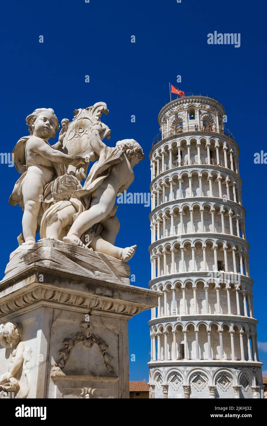 Fontana dei Putti (Fountain with Angels), erected in 1765 in front of the famous Leaning Tower of Pisa Stock Photo