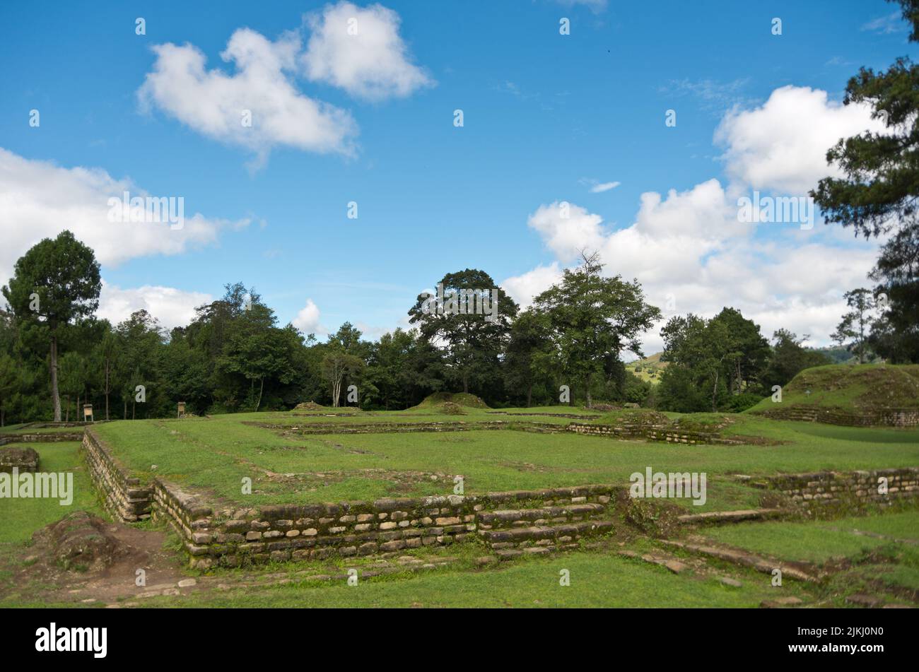 Ruins Of The Iximche Mayan Indians In Guatemala Stock Photo Alamy Ruins Of The Iximche Mayan Indians In Guatemala Stock Photo Alamy