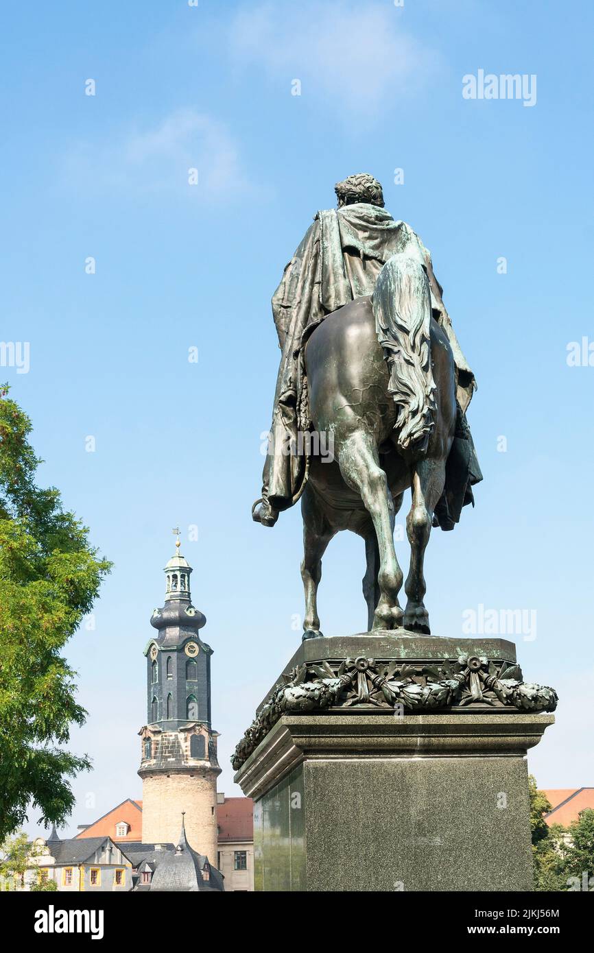 Weimar, Thuringia, Square of Democracy, Carl-August-Monument, behind it ...