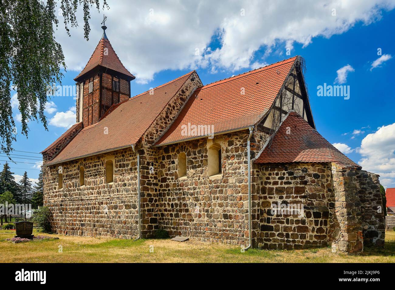 Romanesque fieldstone church St.Jakobi in Ragösen/ Coswig (Anhalt), Fläming, Saxony-Anhalt, Germany, Europe Stock Photo