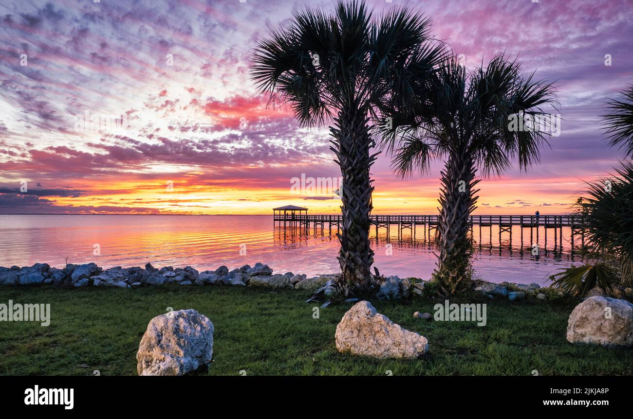 Rotary Riverfront Park Hi-res Stock Photography And Images - Alamy