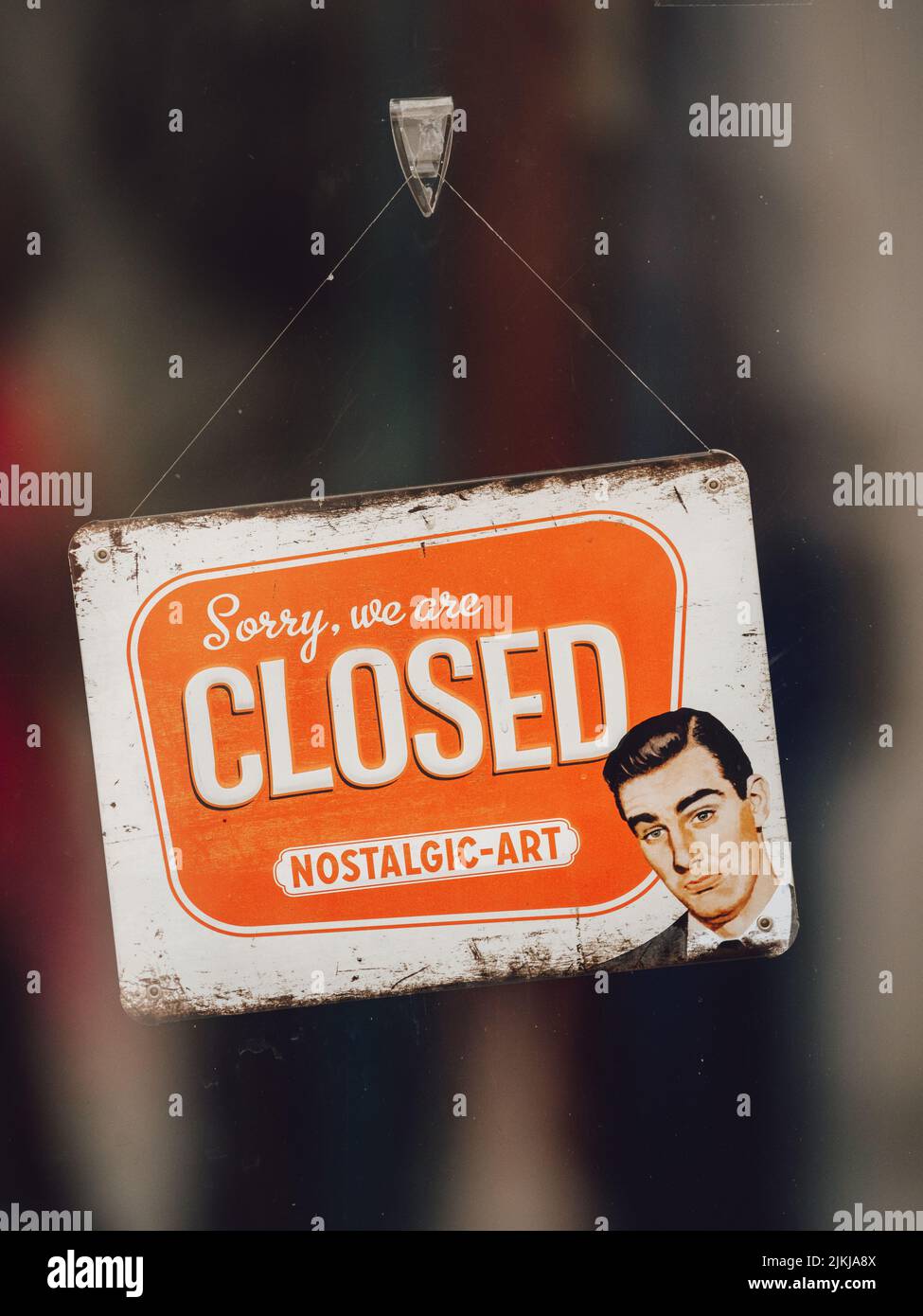 Closed sign. sorry we are closed Vintage Sign Retro Sign Stock Photo