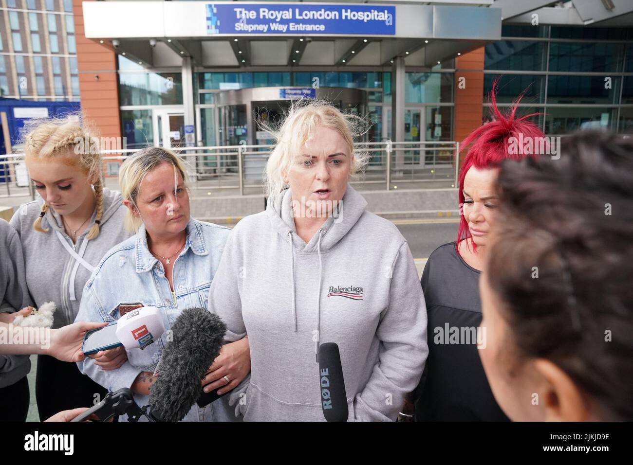 The mother of Archie Battersbee, Hollie Dance (centre), speaks to the media outside the Royal London hospital in Whitechapel, east London. The parents of the 12-year-old, have lost a Supreme Court bid to delay the withdrawal of his life-sustaining treatment pending a review of his case by a UN committee. Picture date: Tuesday August 2, 2022. Stock Photo