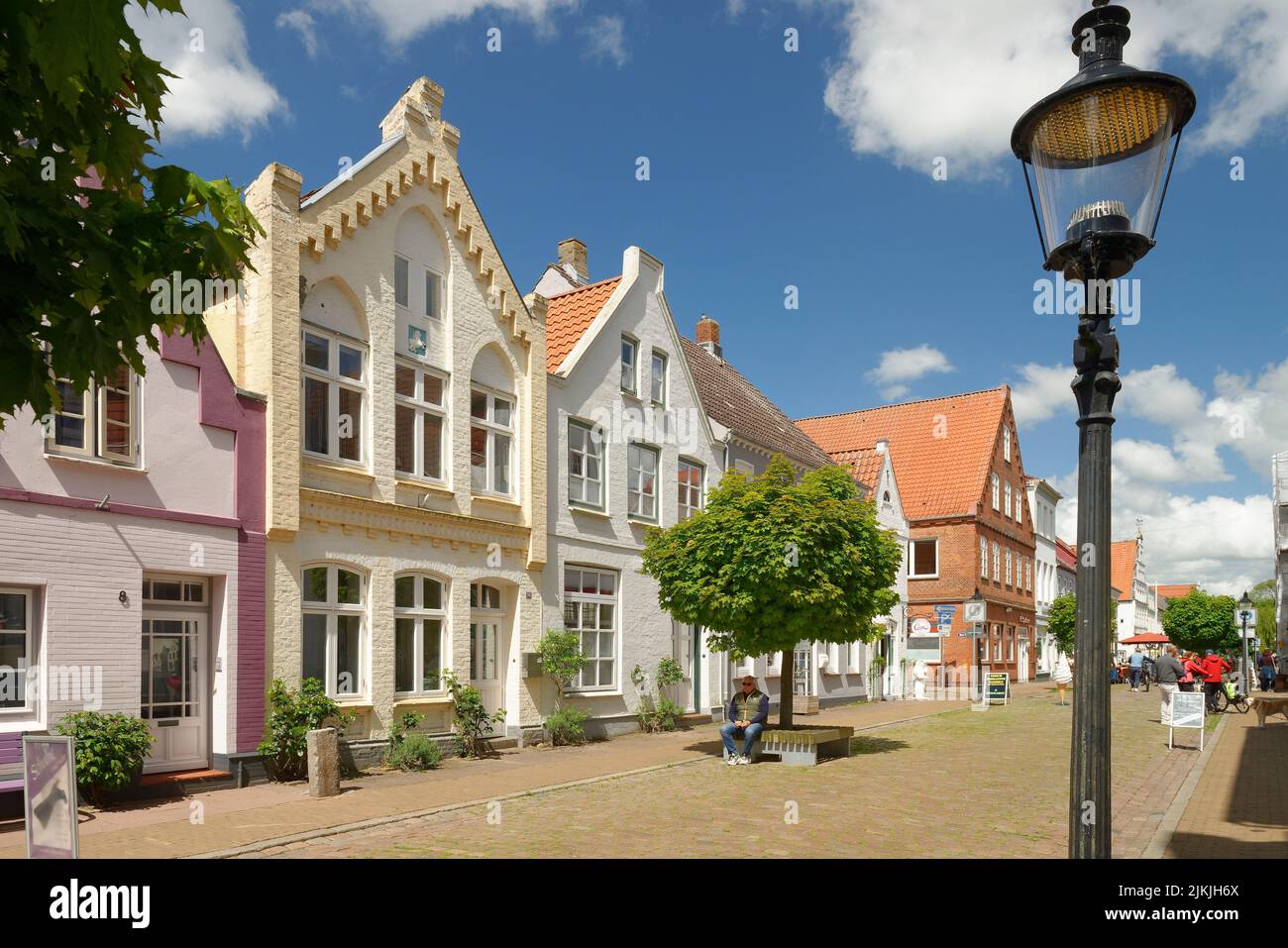 Town houses in the Prinzenstraße of Friedrichstadt, the Dutch town on the Eiderstedt peninsula, North Frisia, Eiderstedt peninsula, Schleswig-Holstein, Germany Stock Photo