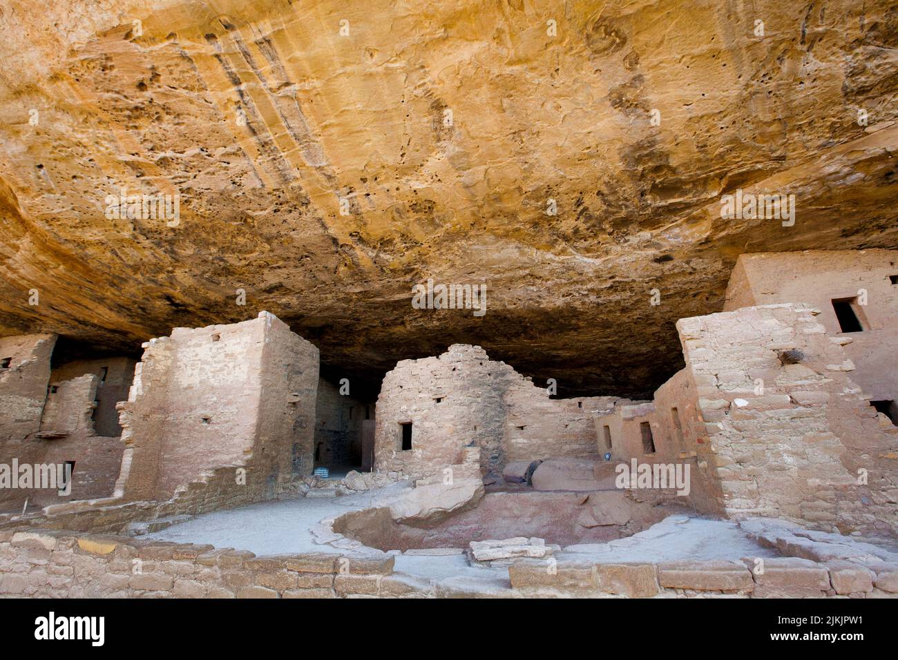 Spruce Tree House ruins located in Mesa Verde National Park on the Colorado Plateau, CO. Stock Photo
