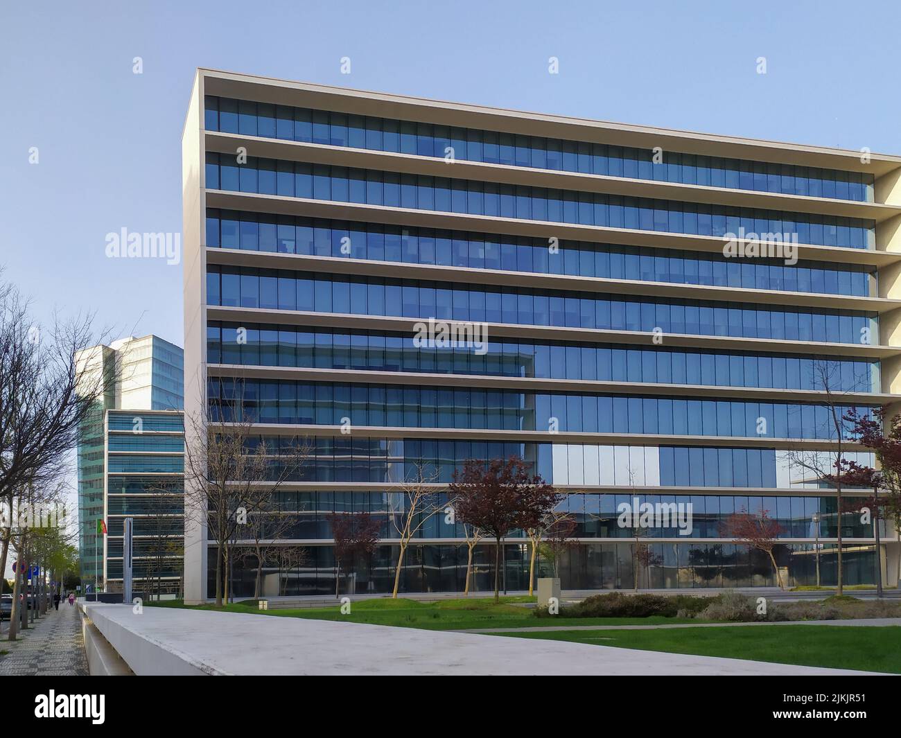 Photo inspiration: Gallery Detail: A Beautiful Exterior Design Of A Modern Office Building In