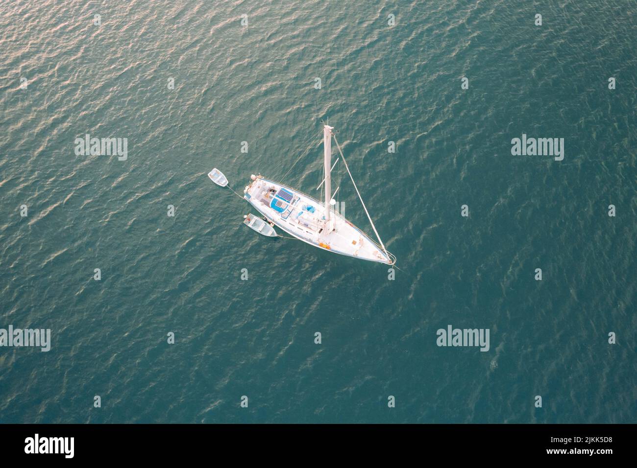 A top view of a boat sailing in the sea Stock Photo - Alamy