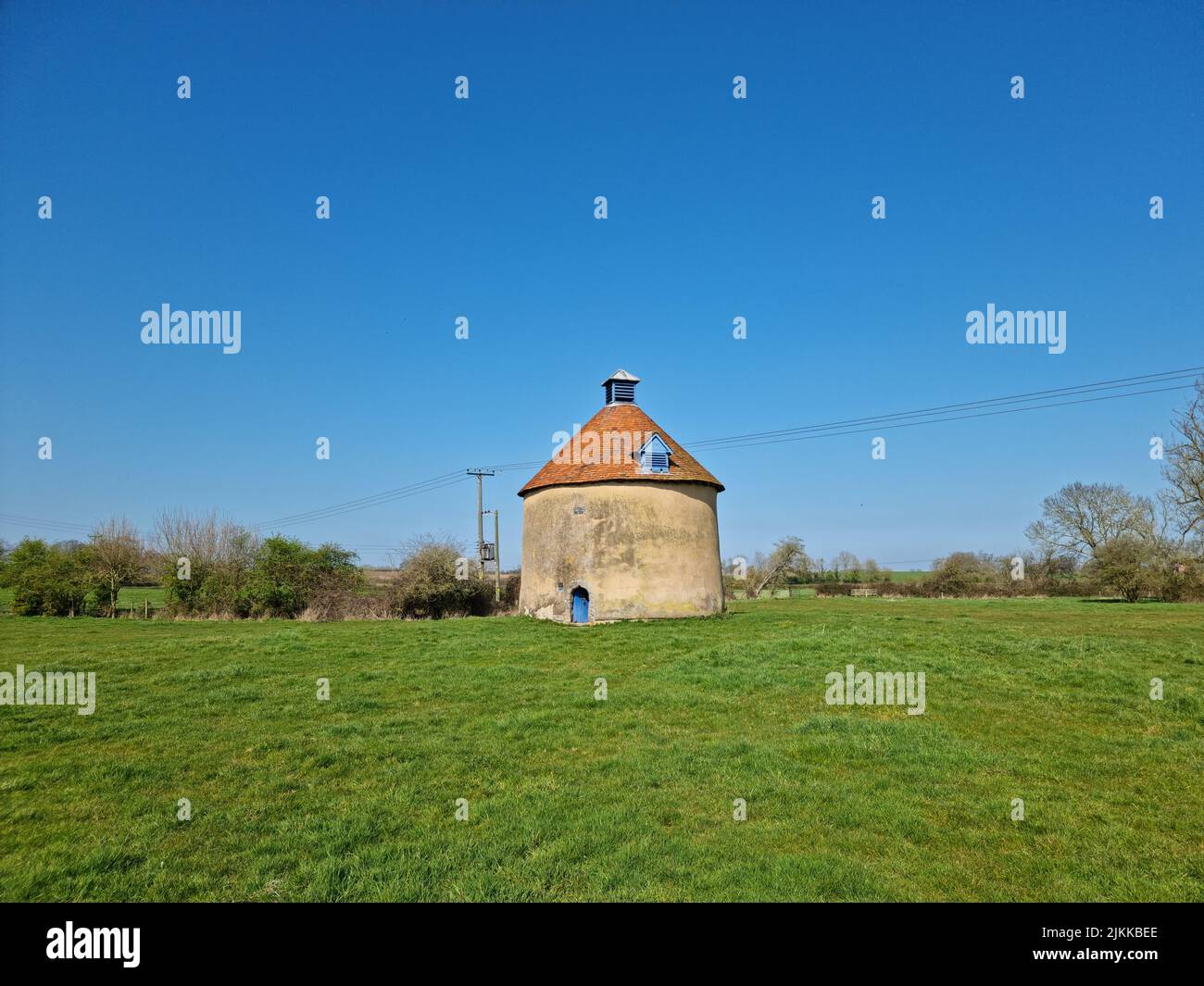 Old stone structure hi-res stock photography and images - Alamy