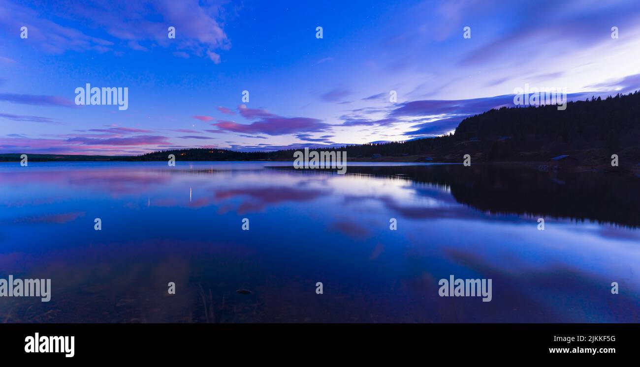 Sky blue reflected water background hi-res stock photography and images ...