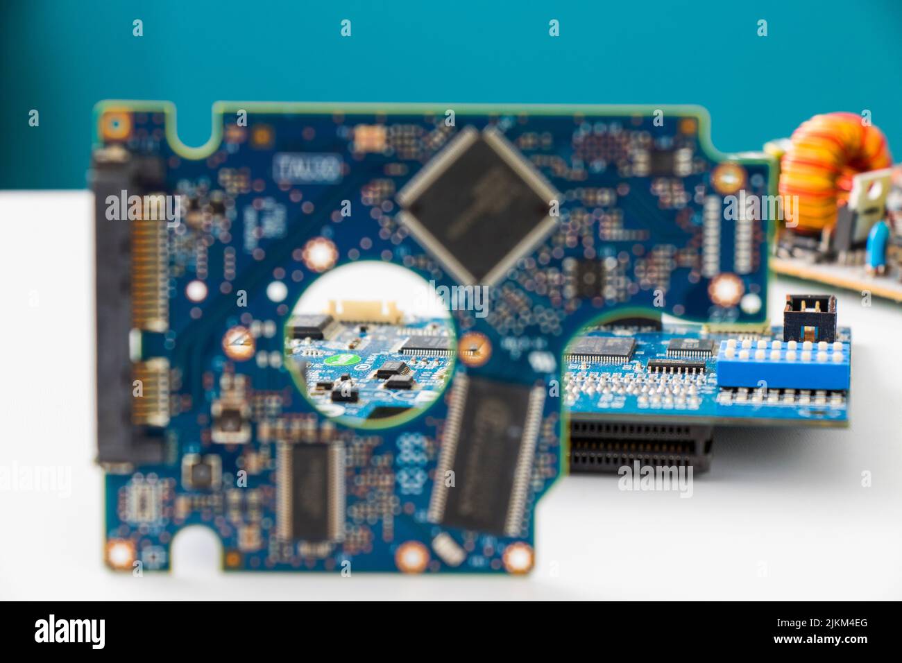 Isometric Cpu Signal Routing Electronic motherboard, isometric processor microchip Stock Photo - Alamy