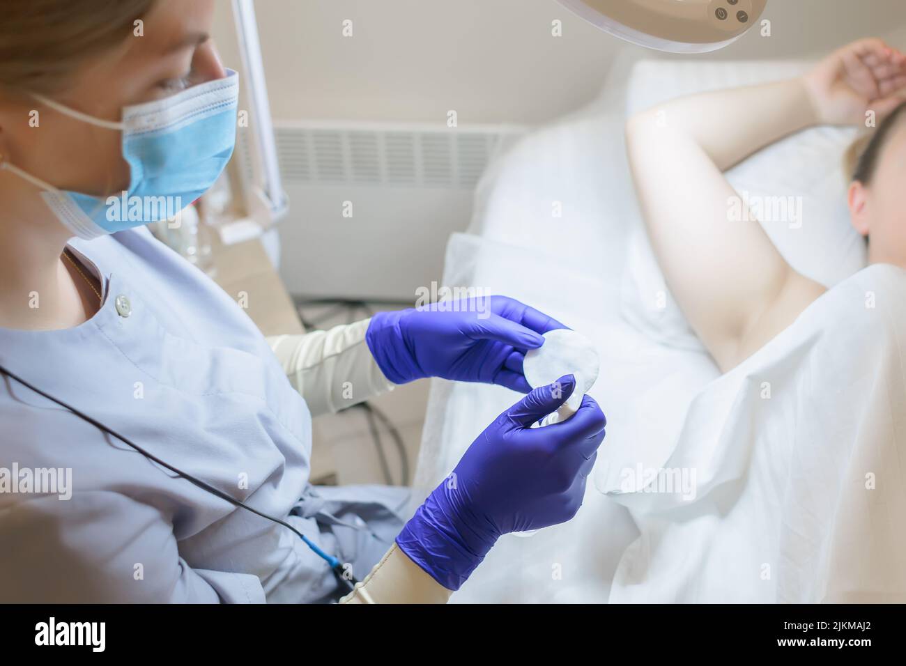 the master of electrolysis prepares the client's skin for electrolysis