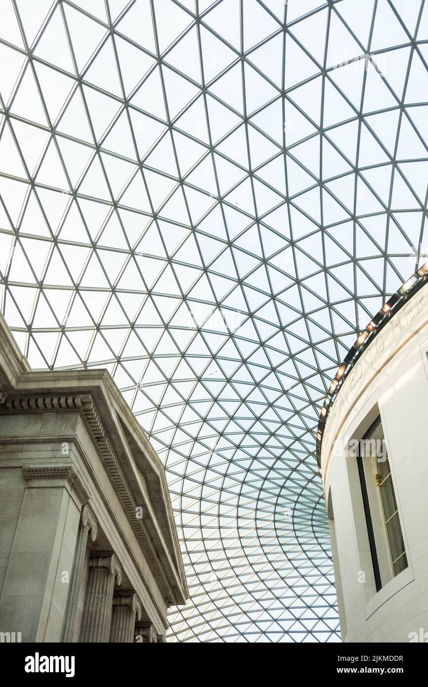 The architectural wonder that is the roof of the British Museum, London.  December 2016 Stock Photo