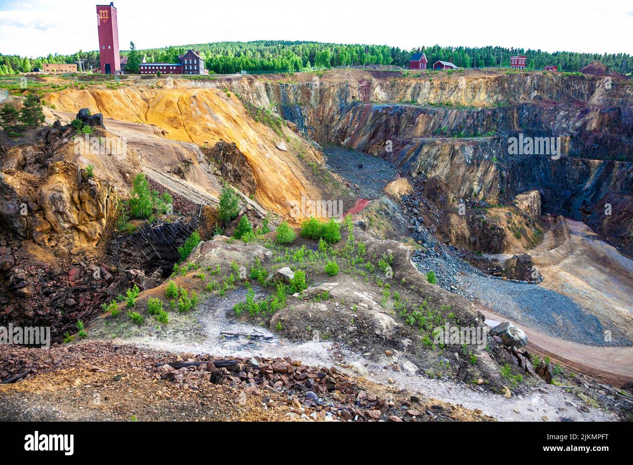 The Great Pit caused by a cave-in on 25th June 1687 at Falu Mine (Falu Gruva), Falun, Sweden Stock Photo