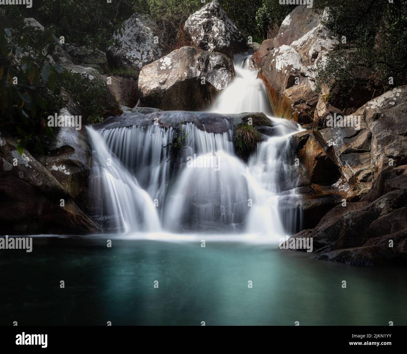 Waterfall river stream and pond hi-res stock photography and images - Alamy