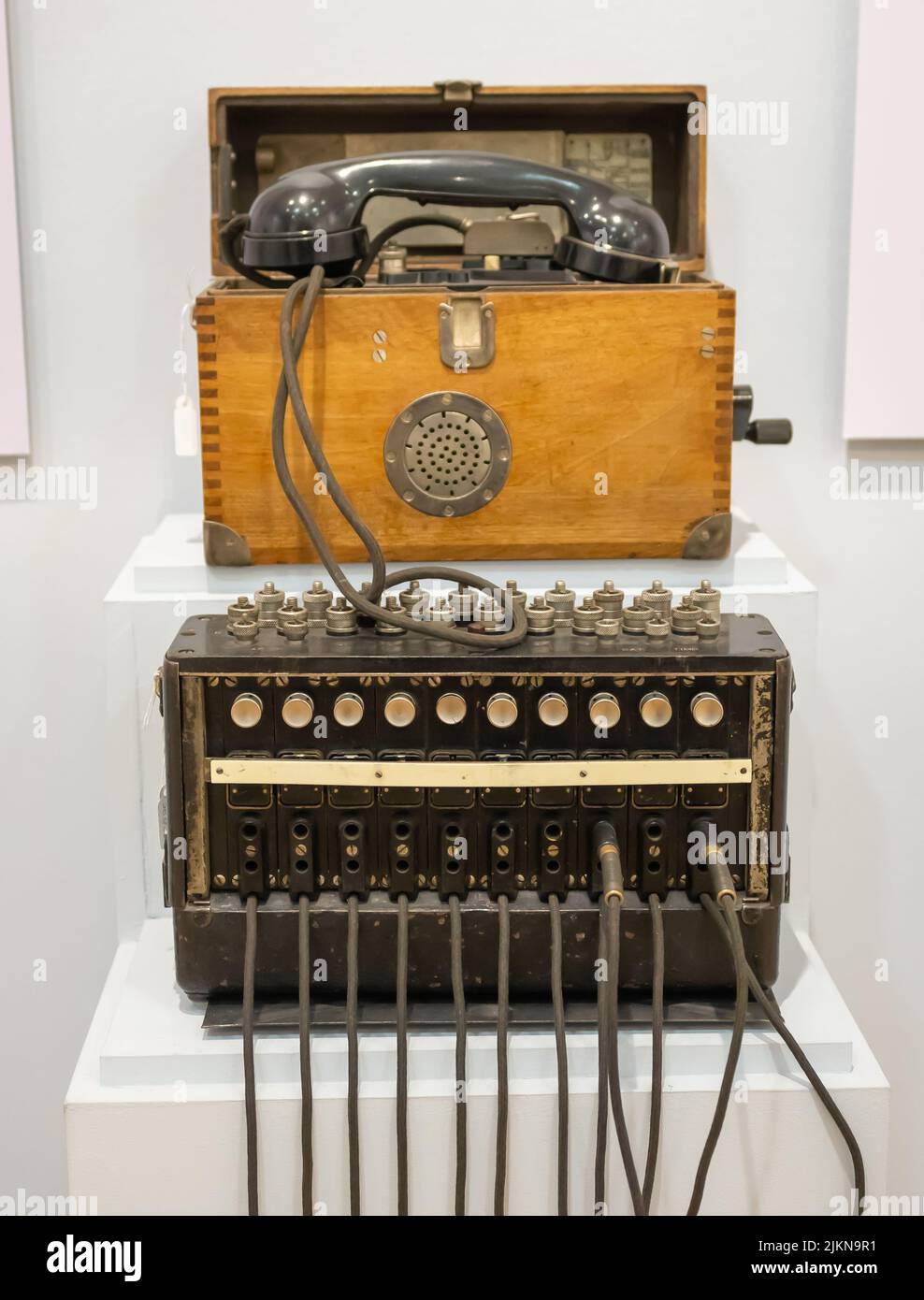 Antigua central telefónica de diez lineas C-30201 de 1940 Stock Photo