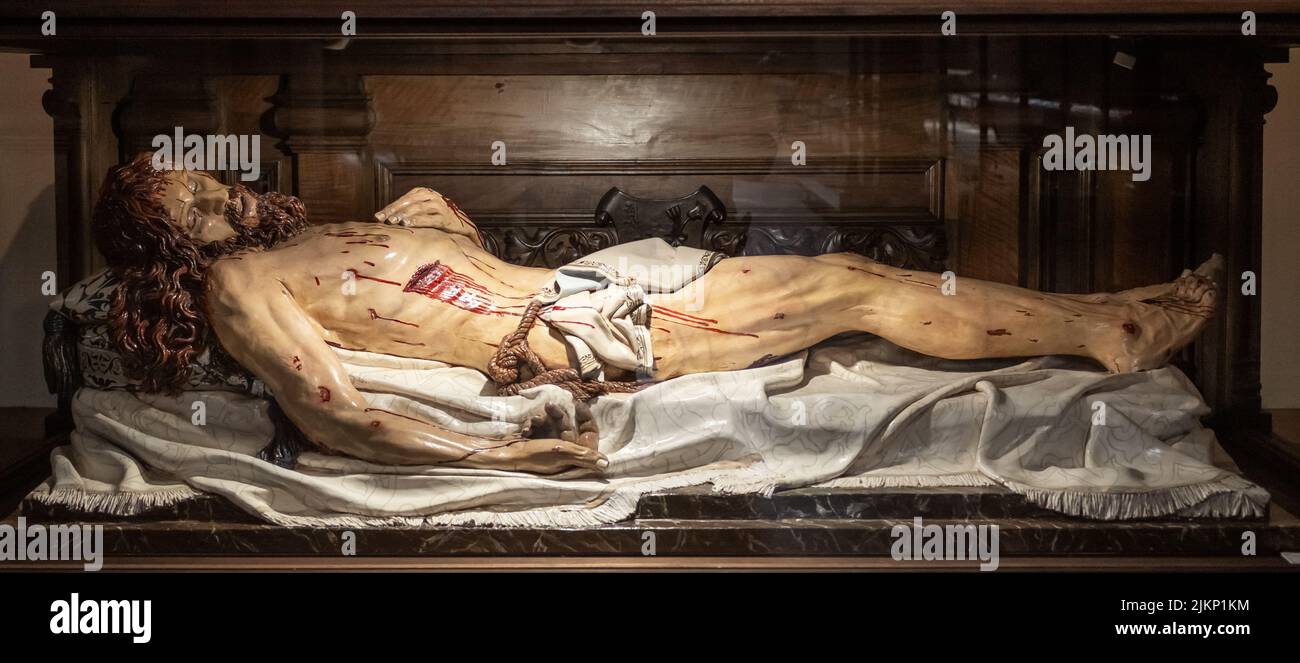 Cristo yacente del santo sepulcro, obra de Miguel A. Tapia, semana santa de Valladolid, España Stock Photo