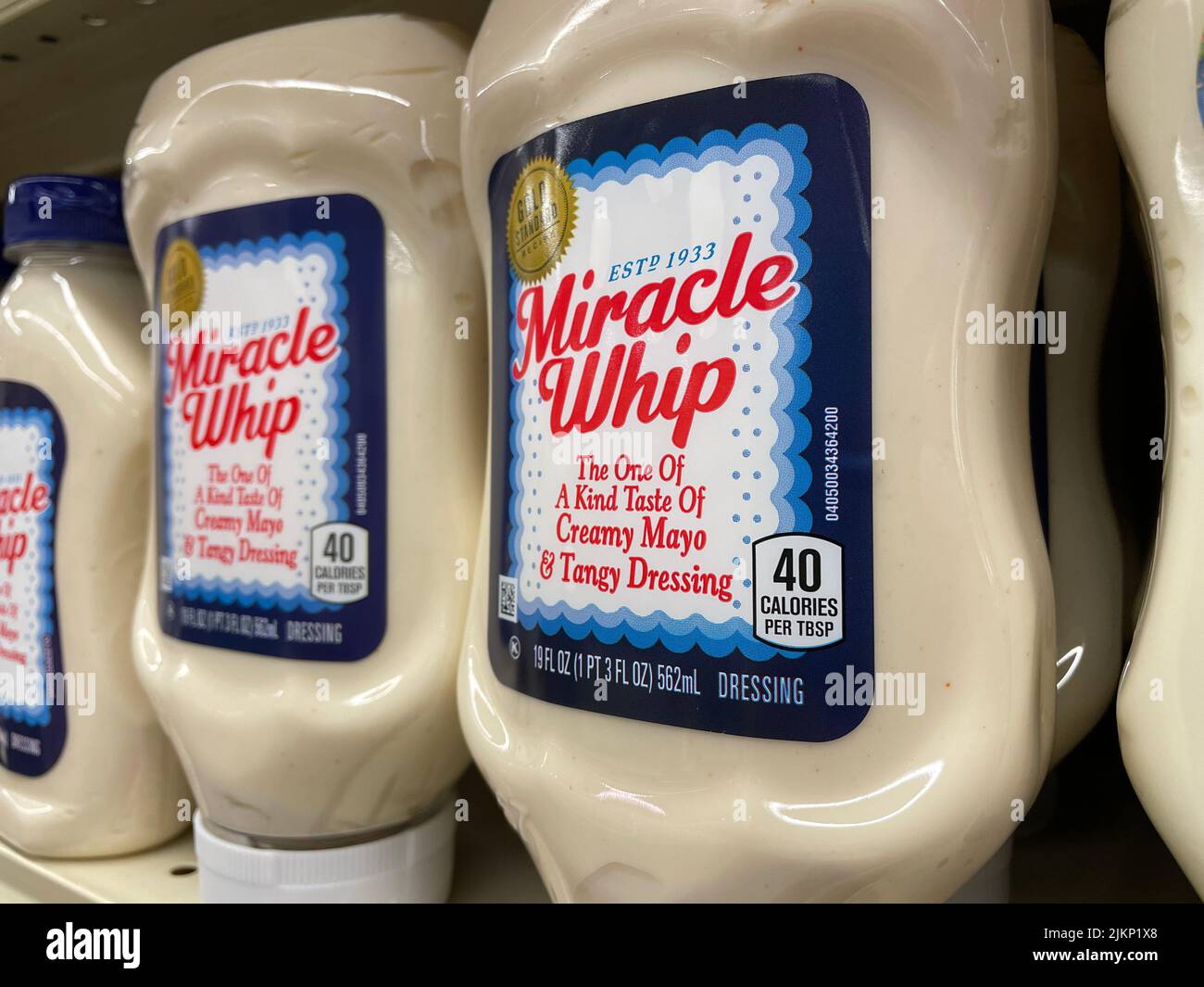 https://c8.alamy.com/comp/2JKP1X8/a-retail-grocery-store-shelf-with-miracle-whip-mayo-2JKP1X8.jpg