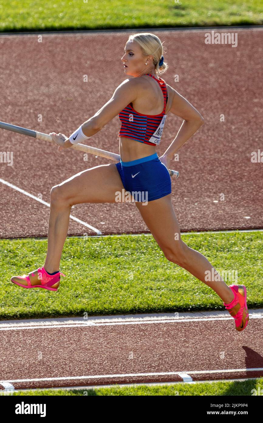 Katie Nageotte (USA) wins the pole vault world championship with a