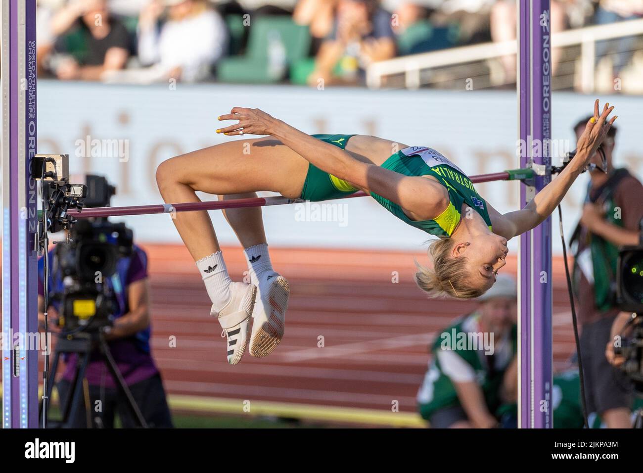 Eleanor Patterson (AUS) sets an Austrailian record of 6-7 1/2 (2.02) in route to becoming the high jump world champion during the afternoon session on Stock Photo