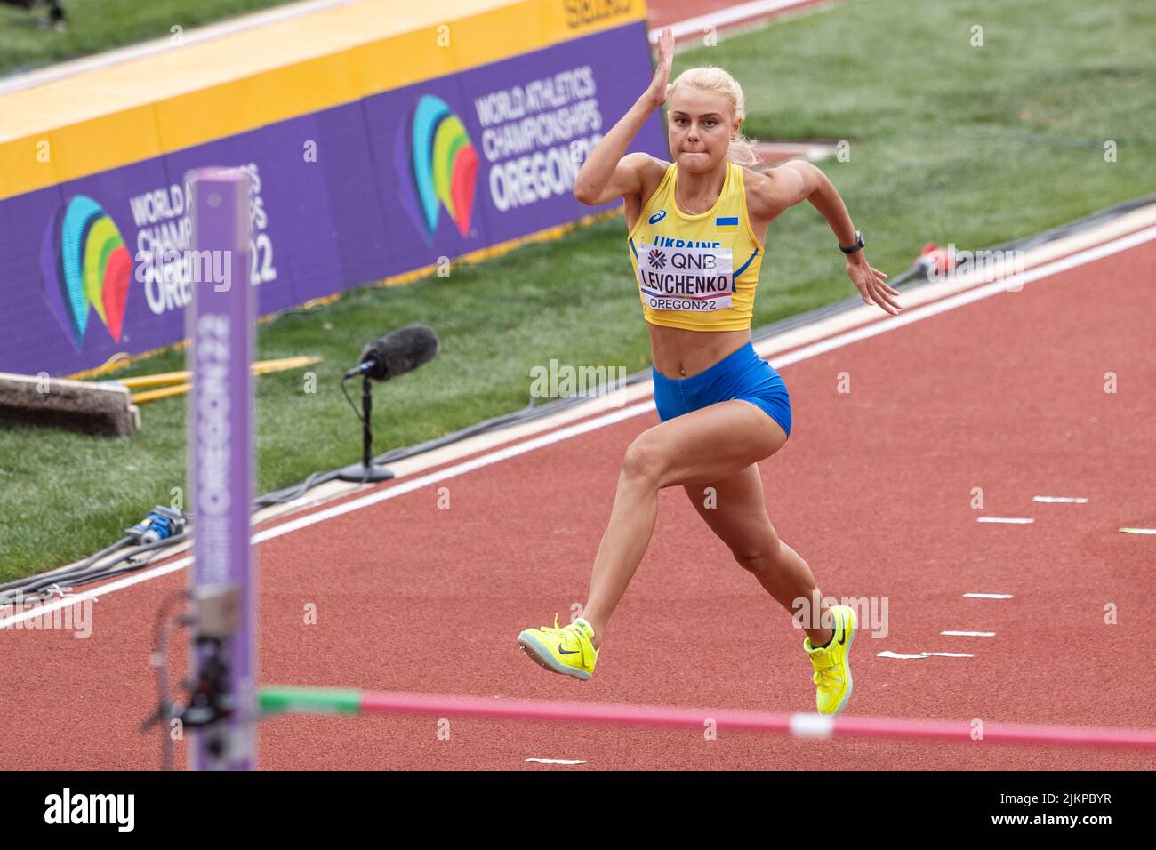 Yevchenko Yuliya Levchenko (UKR) clears 1.93m (6’ 4”) in the high jump but failed ...