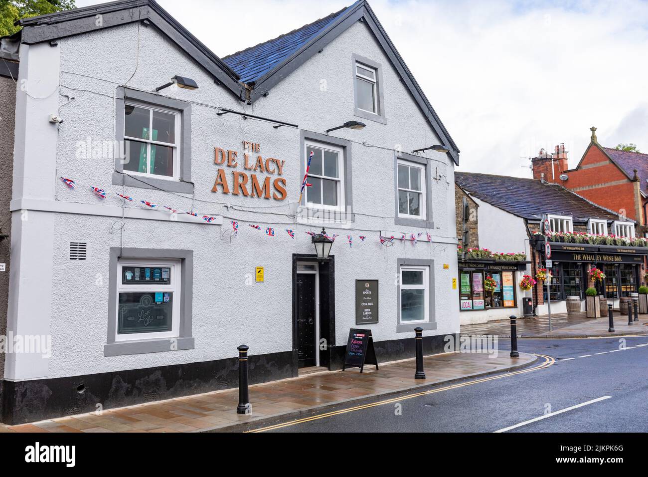 Whalley village in Lancashire, The De Lacy Arms public house pub on King street,Lancashire,UK,summer 2022 Stock Photo